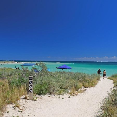 A Pousada Ningaloo Club Backpackers Coral Bay Exterior foto
