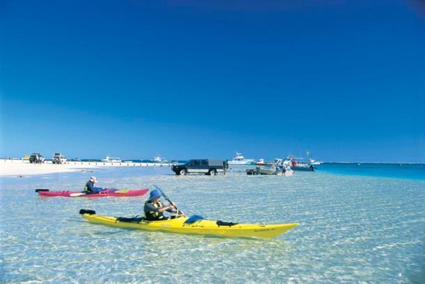 A Pousada Ningaloo Club Backpackers Coral Bay Exterior foto
