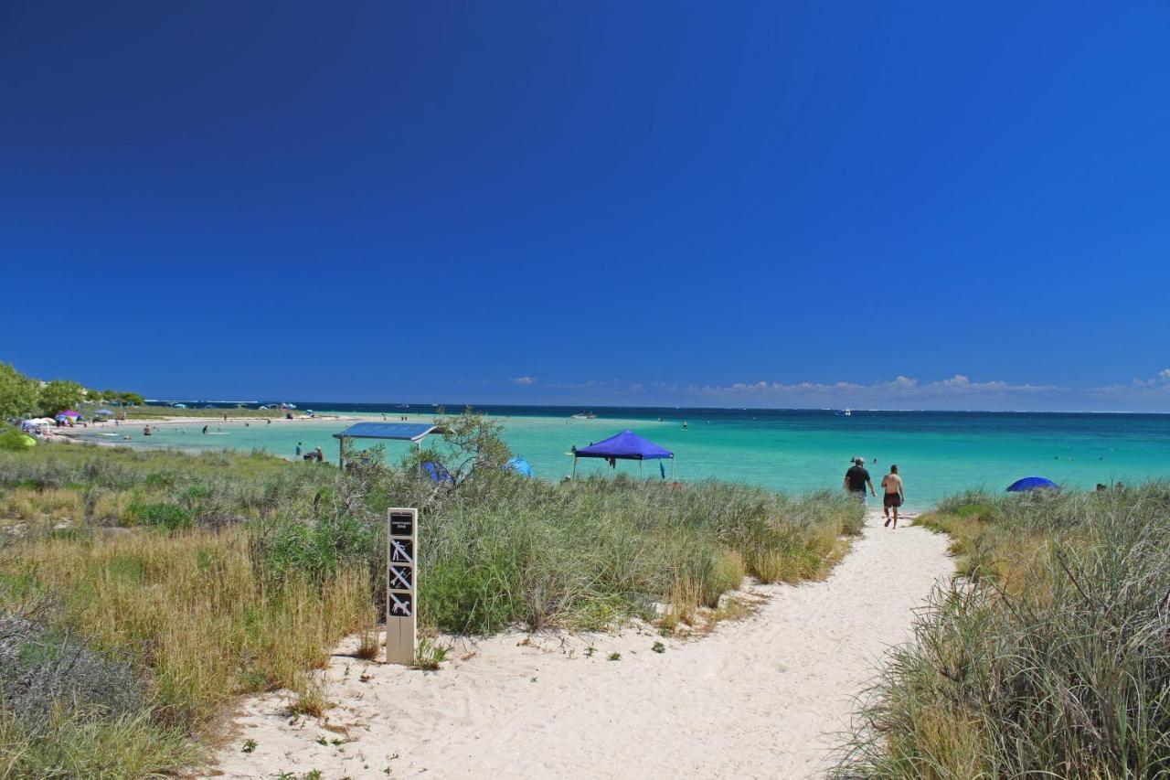 A Pousada Ningaloo Club Backpackers Coral Bay Exterior foto
